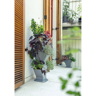 Torre de cultivo de autorriego