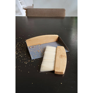Cepillo de mesa